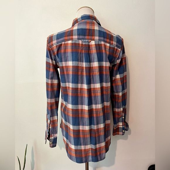 Roots plaid button down, size XS - Picture 2 of 5